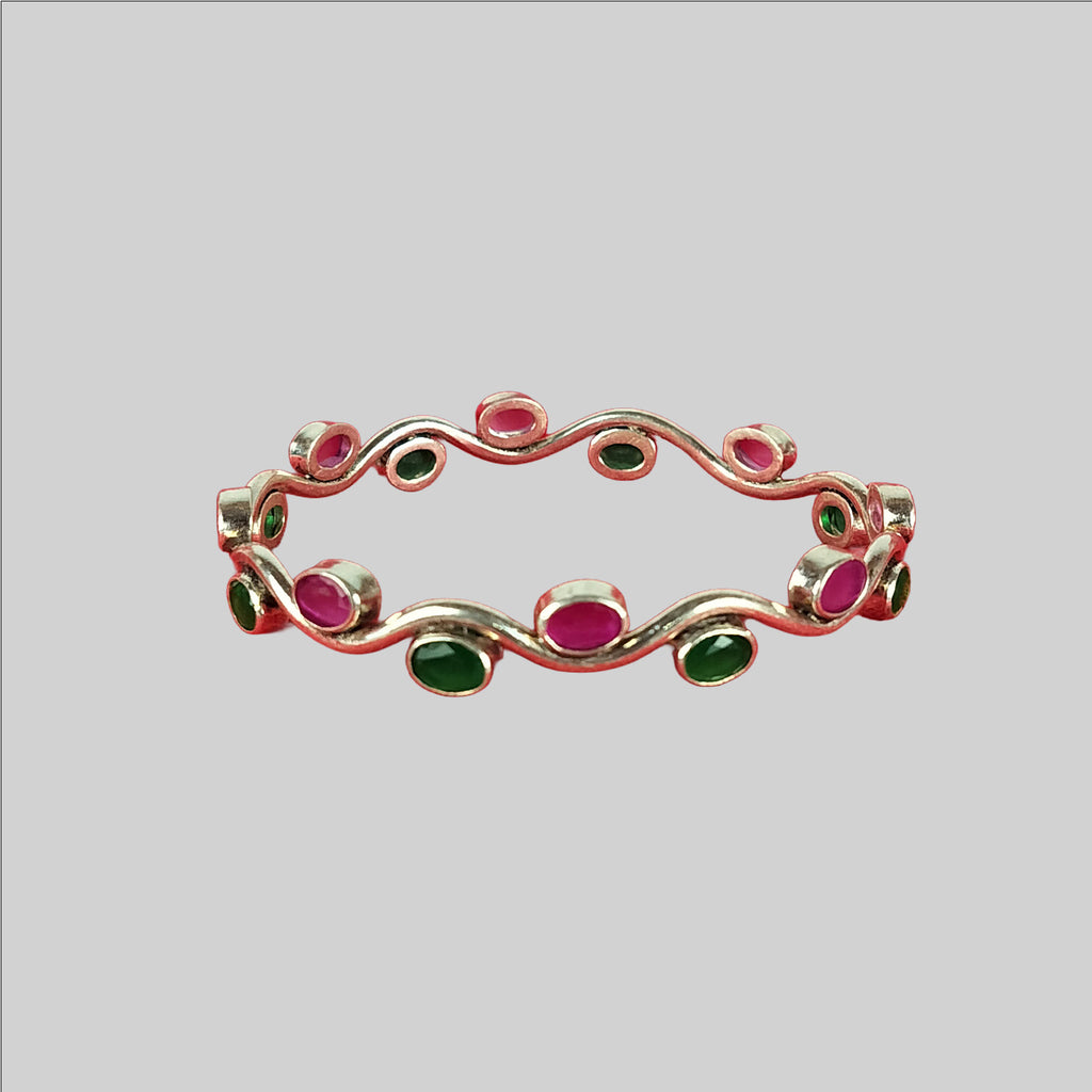 Cutstone Spiral Silver Bangle