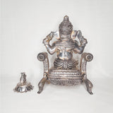 Afbeelding in Gallery-weergave laden, Silver Big Ganeshji on Sinhasan