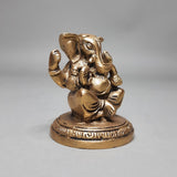 गैलरी व्यूवर में इमेज लोड करें, Brass Engraved Ganesh Small 2.5 in