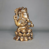 गैलरी व्यूवर में इमेज लोड करें, Brass Engraved Ganesh on Lotus 4 in